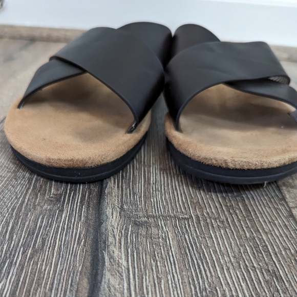 Izod Women's Size 8.5 Black Slide Sandals Beach Pool - Picture 3 of 6